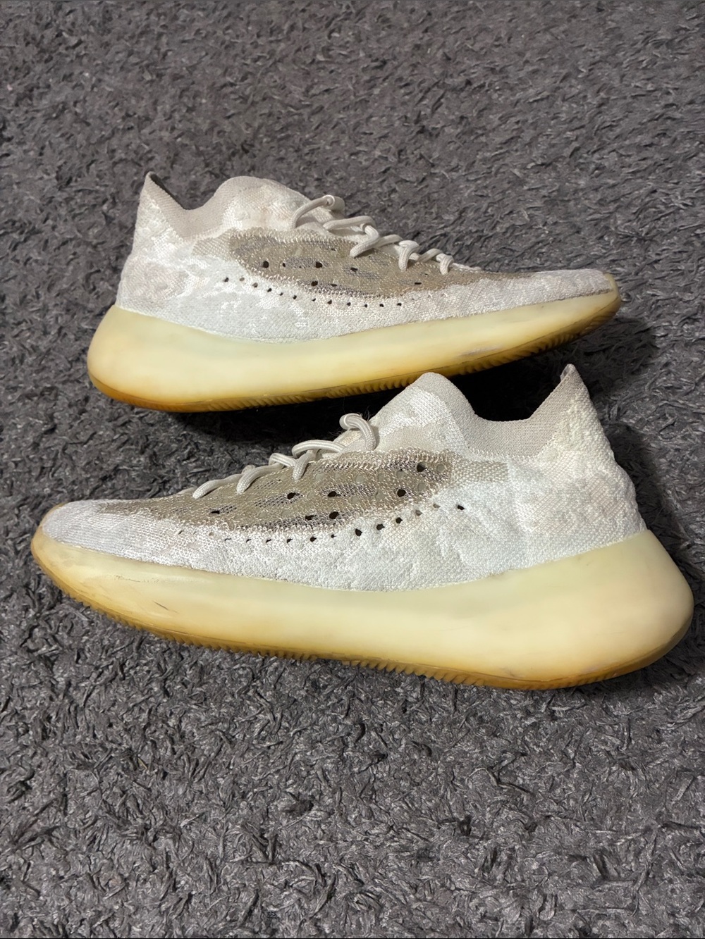 Adidas Yeezy 380